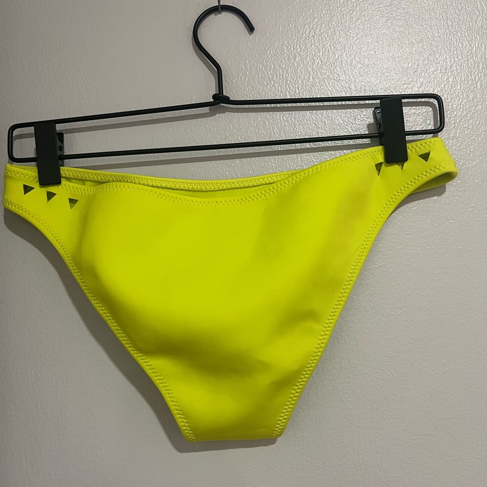 Neon Yellow Cutout Triangle Bikini Set - Picture 9 of 14